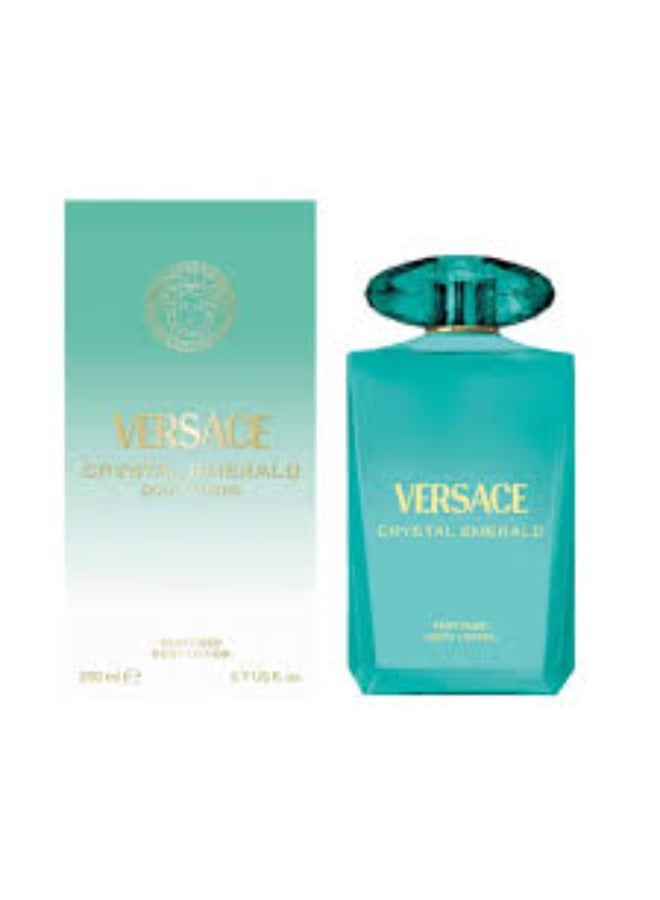 Versace Crystal Emerald Eau de Parfum Spray 30ml – Fresh Floral Luxury Fragrance for Women - Image 3